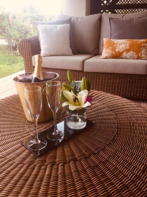 2Bedroom Bungalow Heated Shared Pool ,Near Carvoeiro And Ferrugudo ภายนอก รูปภาพ