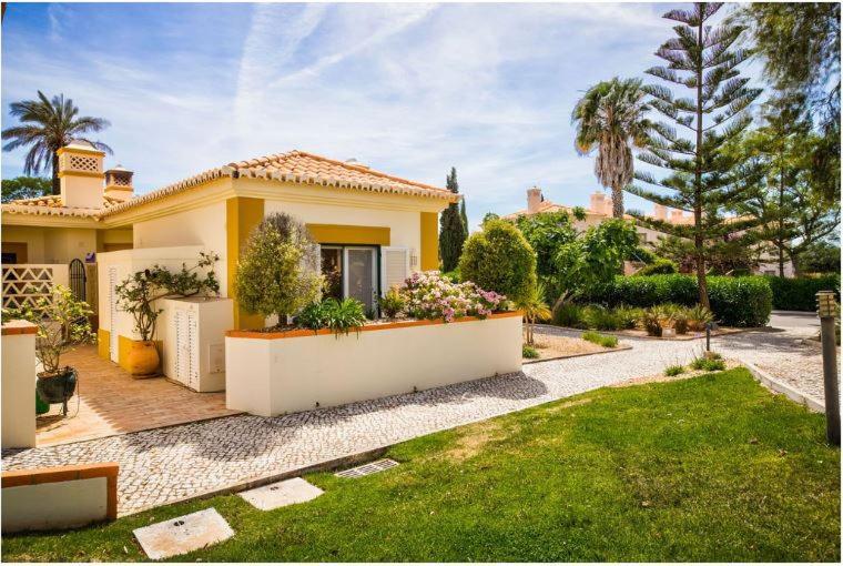 2Bedroom Bungalow Heated Shared Pool ,Near Carvoeiro And Ferrugudo ภายนอก รูปภาพ